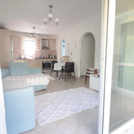 Flamingo Fabulous 2 Bed With Swimming Pool-hosted By Sweetstay Feriehus *