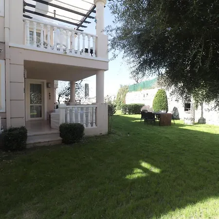 Feriehus Flamingo Fabulous 2 Bed With Swimming Pool-hosted By Sweetstay Milas