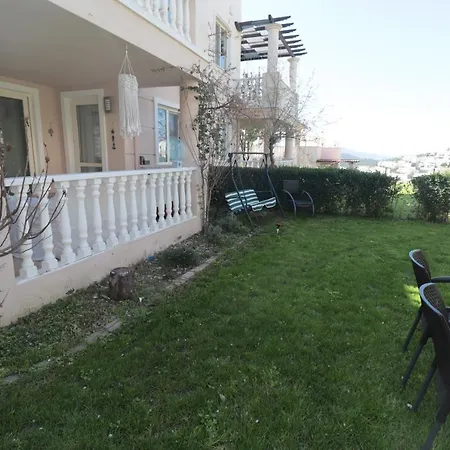 Feriehus Flamingo Fabulous 2 Bed With Swimming Pool-hosted By Sweetstay